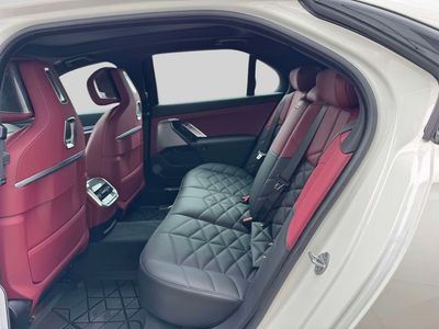 2025 BMW 7 Series - Photo 10