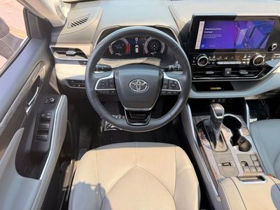 2023 Toyota Highlander Limited - Photo 18