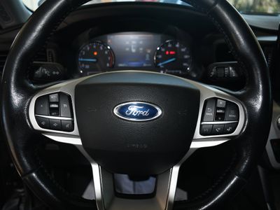 2022 Ford Explorer — photo 11 view