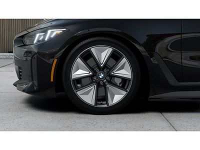 2026 BMW i4 xDrive40 - Photo 7