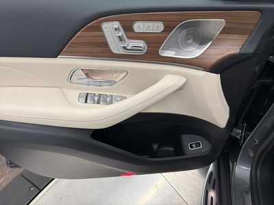 2026 Mercedes-Benz GLE - Photo 17