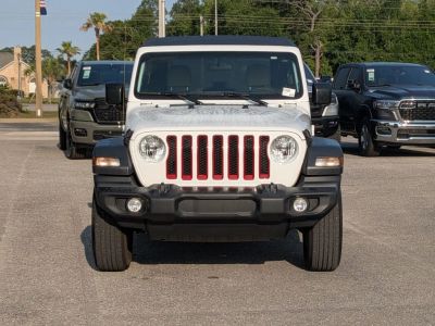2023 Jeep Wrangler - Photo 8