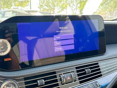 2023 Lexus LS - Photo 25