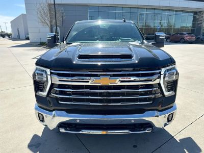 2025 Chevrolet Silverado 2500HD — interior view