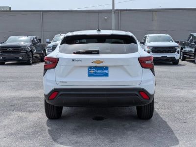 2024 Chevrolet Trax - Photo 4