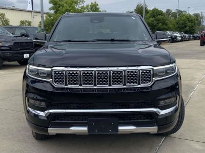 2022 Jeep Grand Wagoneer - Photo 2