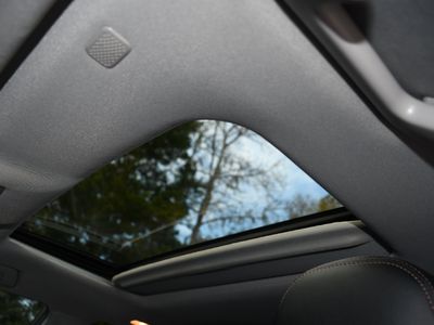 2019 Toyota Highlander - Photo 23