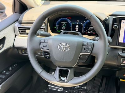 2025 Toyota Camry XLE - Photo 18