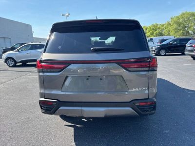 2024 Lexus LX - Photo 4