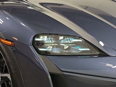 2025 Porsche Taycan Cross Turismo — photo 12 view