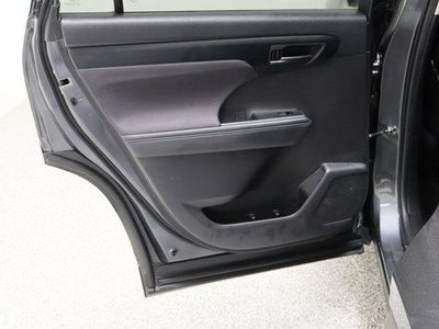2025 Toyota Highlander AWD - Photo 26