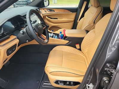 2025 Jeep Grand Cherokee - Photo 11