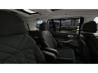 2026 BMW X7 - Photo 12
