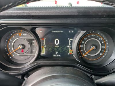 2025 Jeep Gladiator - Photo 29
