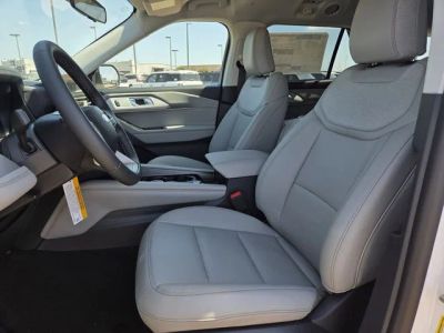 2026 Ford Explorer — photo 32 view