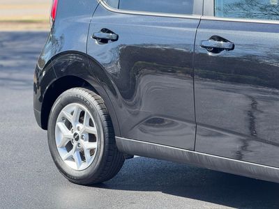 2024 Kia Soul LX — photo 9 view