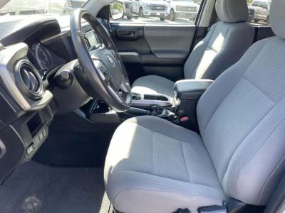 2019 Toyota Tacoma - Photo 17