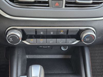 2022 Nissan Altima - Photo 13