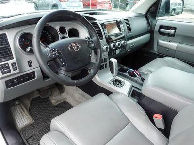 2008 Toyota Sequoia — photo 14 view