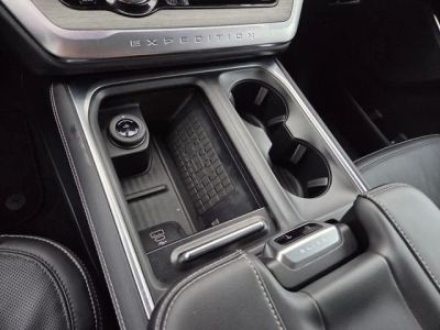 2025 Ford Expedition MAX — photo 11 view