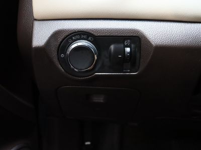 2011 Chevrolet Cruze FWD - Photo 22