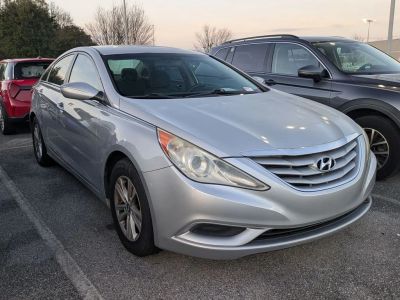 2011 Hyundai Sonata - Photo 3