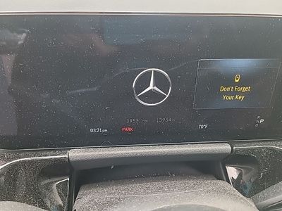 2025 Mercedes-Benz GLA - Photo 14
