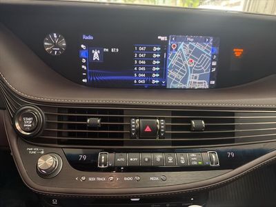 2018 Lexus LS - Photo 36