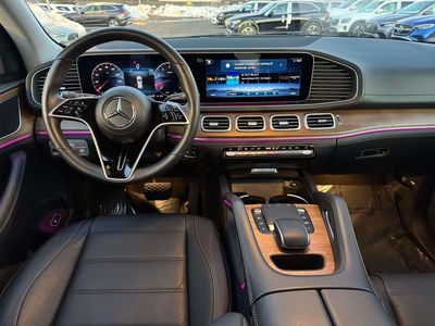2024 Mercedes-Benz GLE — detail view