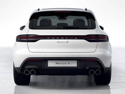 2026 Porsche Macan — photo 7 view