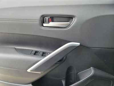 2026 Toyota Corolla Cross - Photo 14