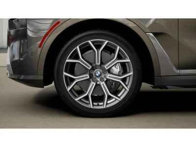 2027 BMW X7 - Photo 7