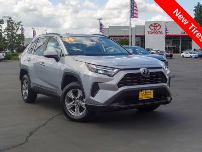 2024 Toyota RAV4 - Photo 2