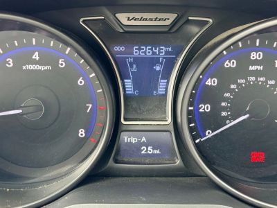 2013 Hyundai Veloster - Photo 36