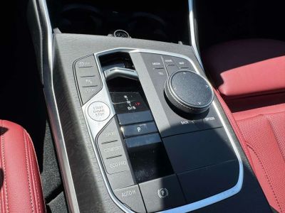 2023 BMW 3 Series - Photo 17