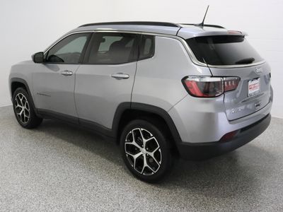 2024 Jeep Compass 4WD - Photo 9