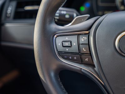 2023 Lexus ES — photo 37 view