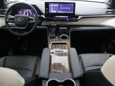 2025 Toyota Sienna AWD - Photo 34