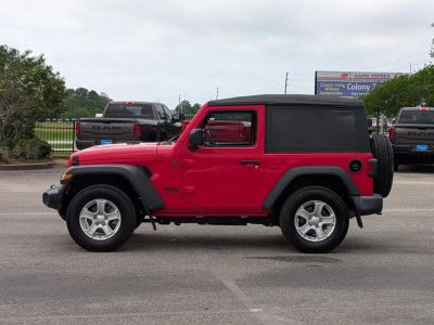 2022 Jeep Wrangler - Photo 2