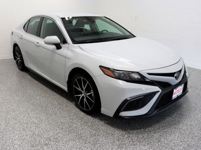 2023 Toyota Camry FWD - Photo 4