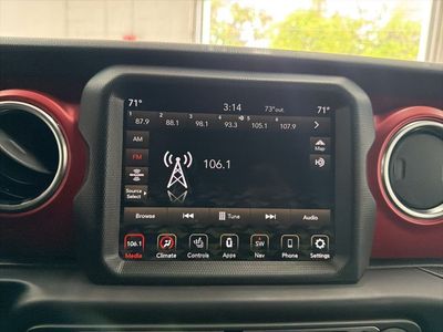 2022 Jeep Wrangler - Photo 35
