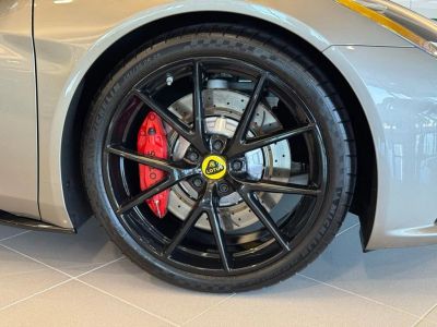 2024 Lotus Emira - Photo 6