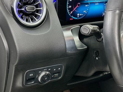2023 Mercedes-Benz GLB — photo 8 view