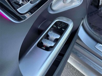 2025 Mercedes-Benz C-Class — photo 20 view