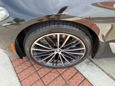 2021 BMW 5 Series - Photo 9