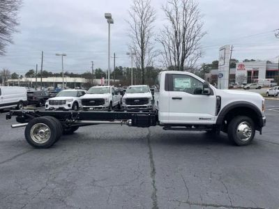 2026 Ford F-550SD - Photo 2