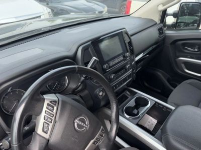 2023 Nissan Titan - Photo 12