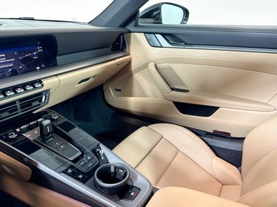2024 Porsche 911 — photo 22 view