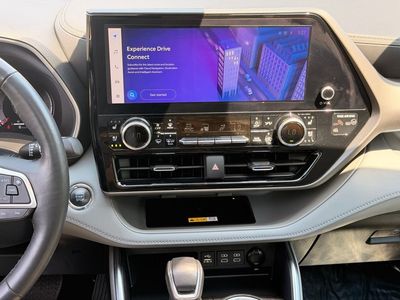2023 Toyota Highlander Limited - Photo 19
