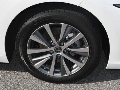 2020 Lexus ES — photo 22 view
